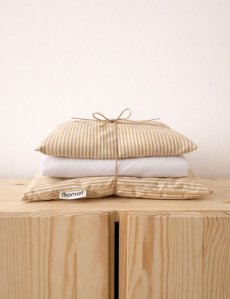 peřinky pro panenku - jemně žlutý proužek